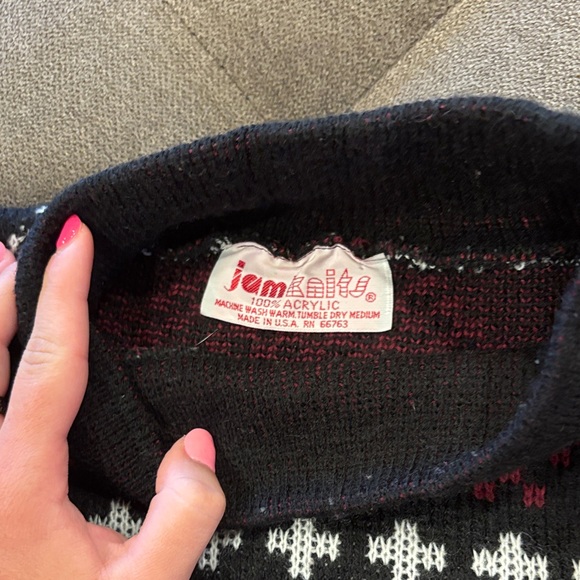 Multicolor Patterned Sweater - Picture 2 of 2